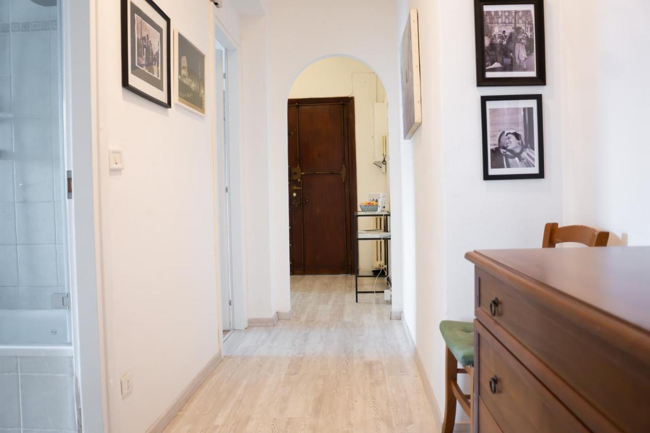 Nonna Pina Guest House [Moderno Appartamento vicino Metro A]Wifi,Netflix Roma Esterno foto