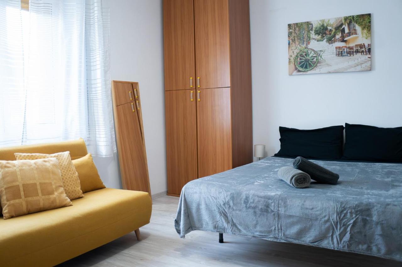 Nonna Pina Guest House [Moderno Appartamento vicino Metro A]Wifi,Netflix Roma Esterno foto