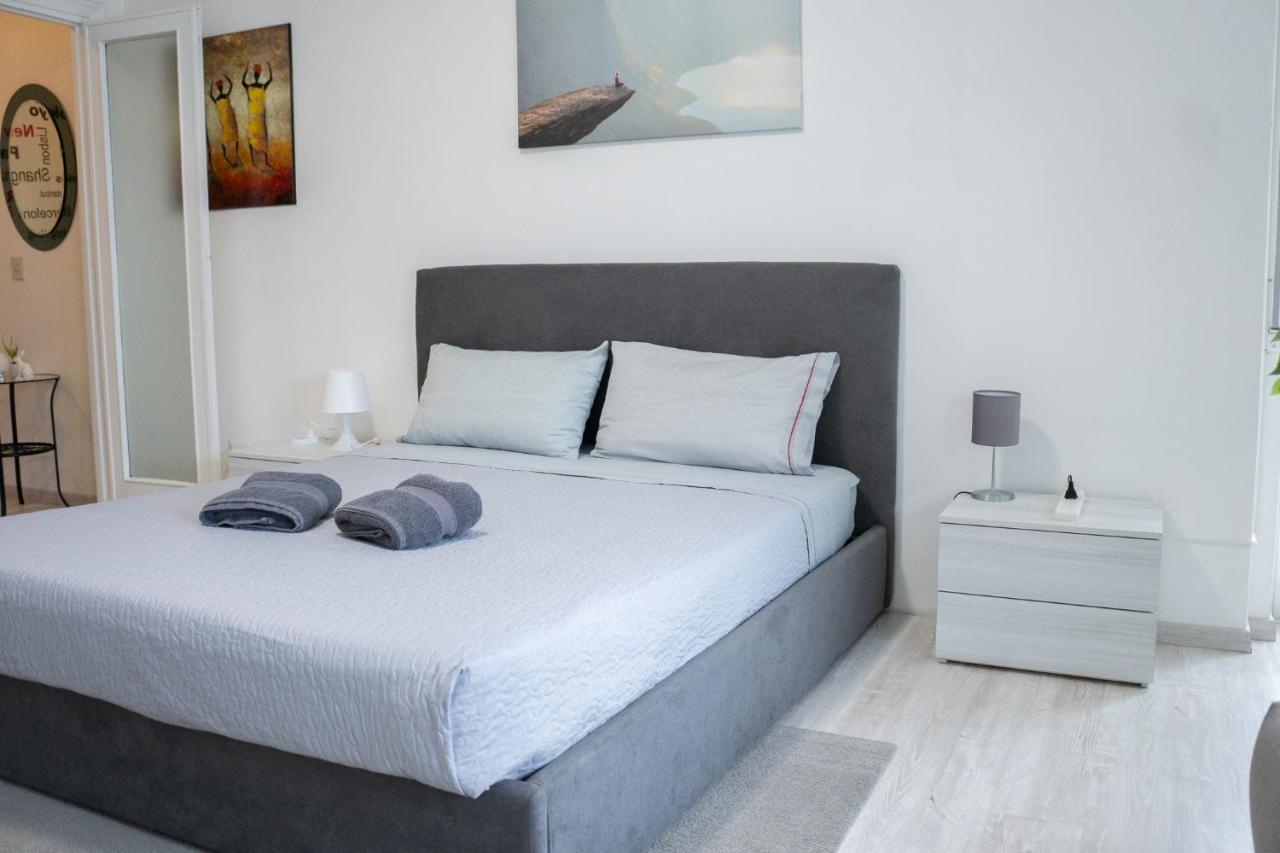 Nonna Pina Guest House [Moderno Appartamento vicino Metro A]Wifi,Netflix Roma Esterno foto