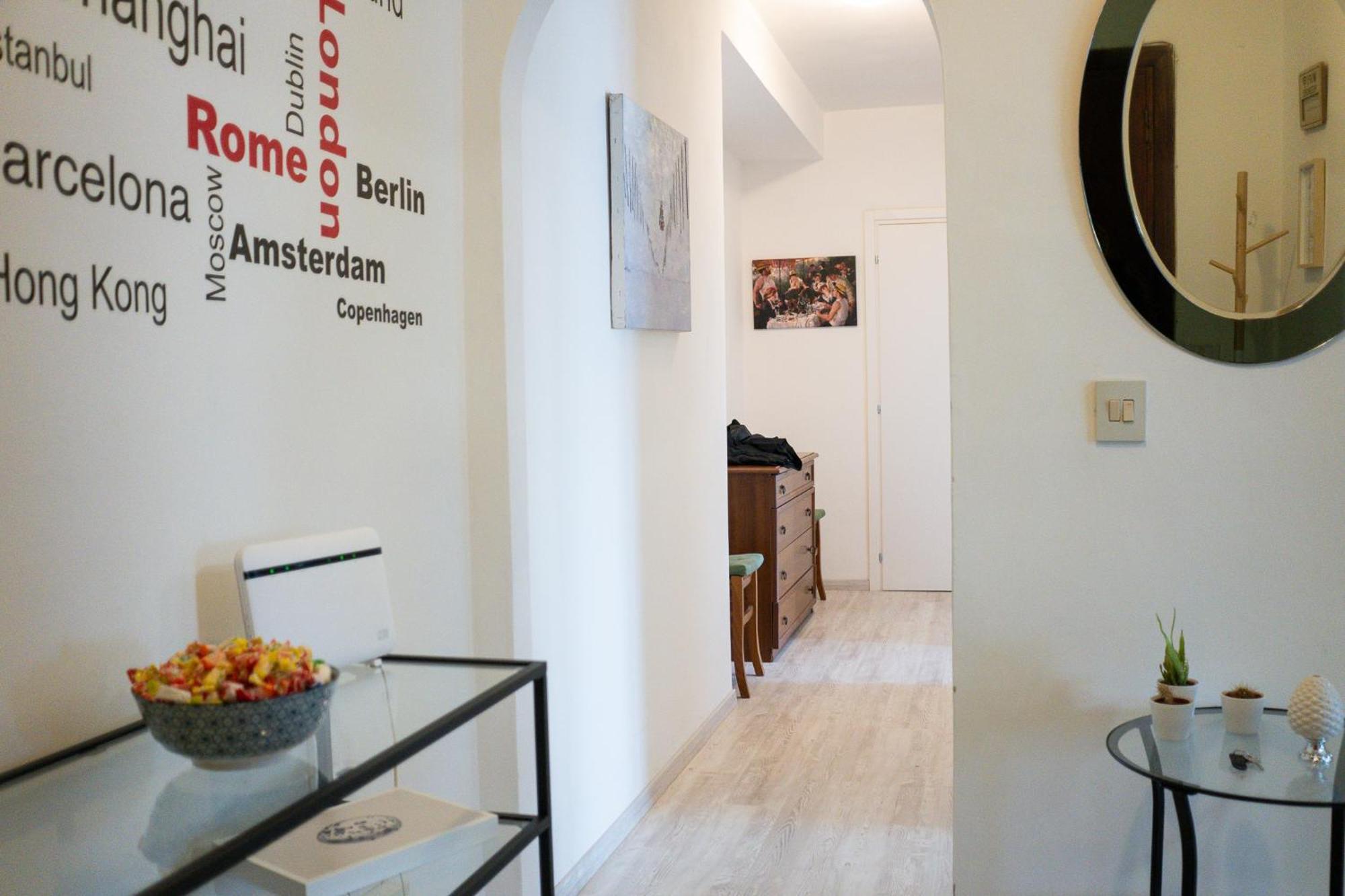 Nonna Pina Guest House [Moderno Appartamento vicino Metro A]Wifi,Netflix Roma Esterno foto